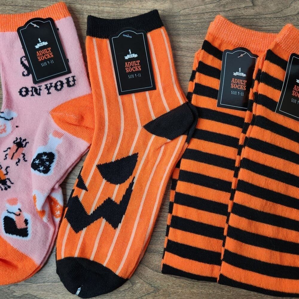 Halloween Socks (4 total pairs) Adult 9-11